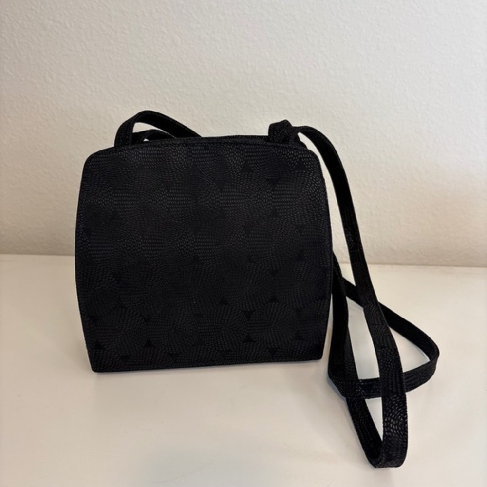 Bruno Magli Vintage Black Textured Spiral Crossbody Bag Made in Italy Handbag